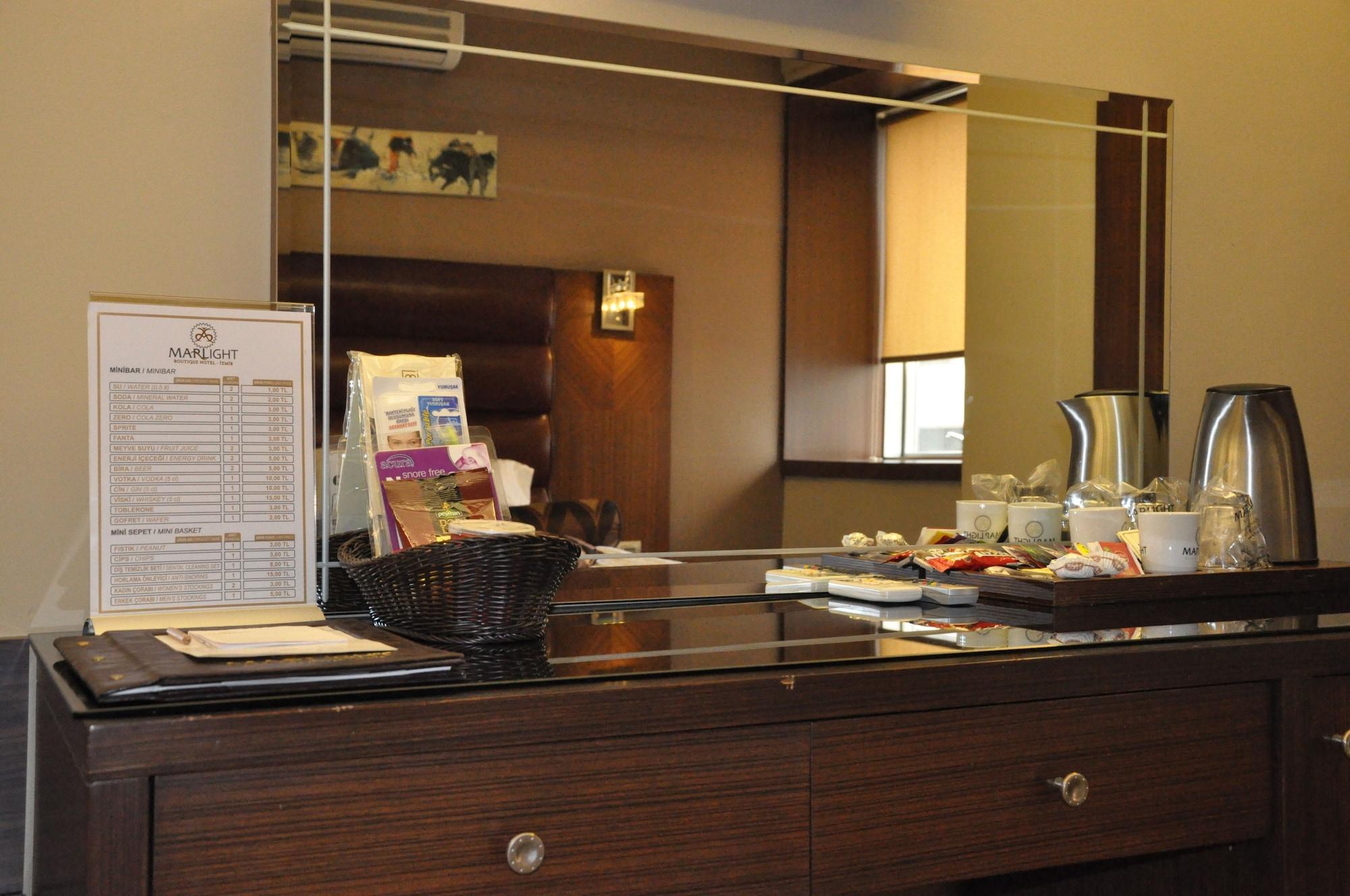Marlight Boutique Hotel Измир Екстериор снимка