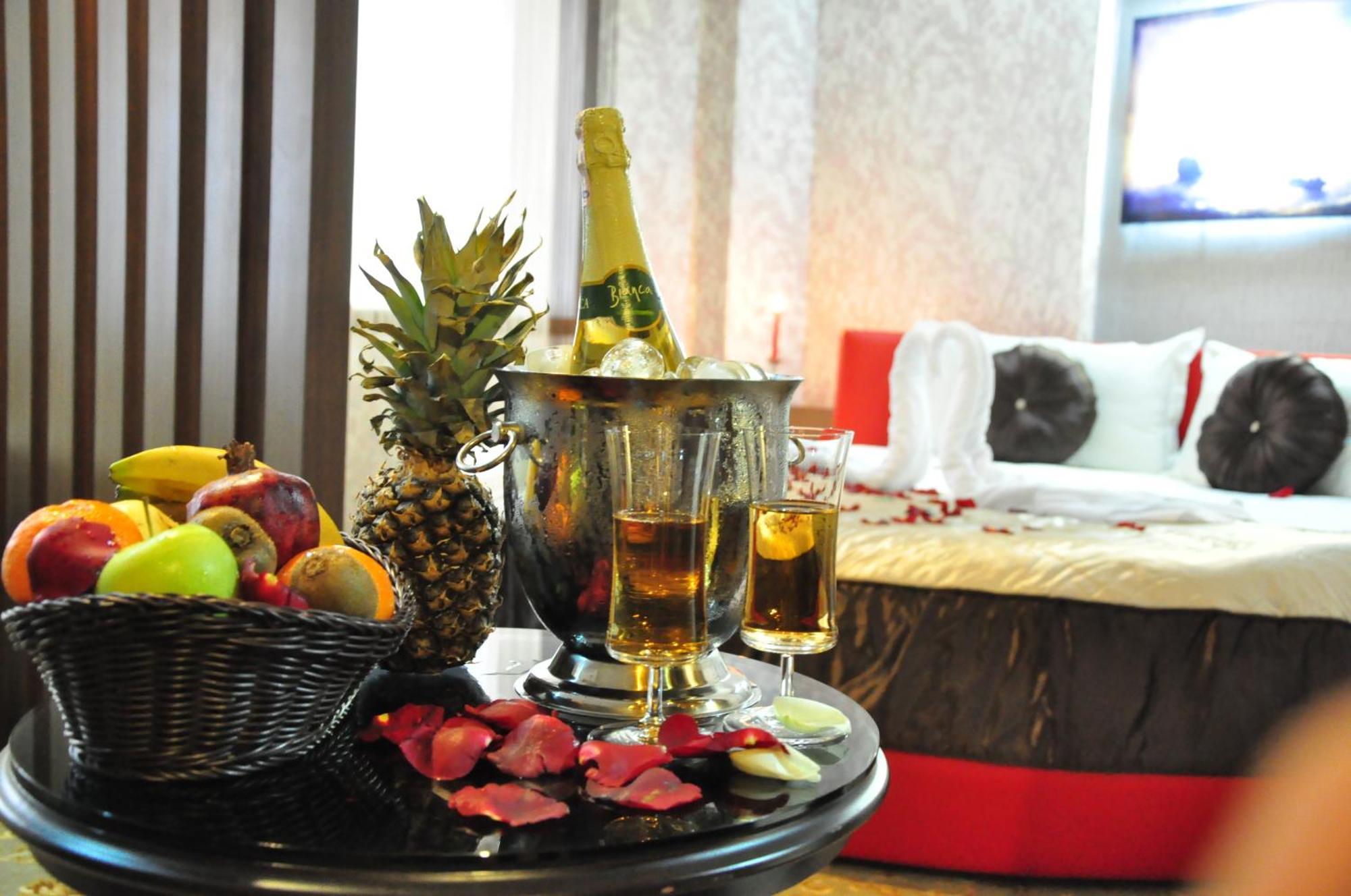 Marlight Boutique Hotel Измир Екстериор снимка